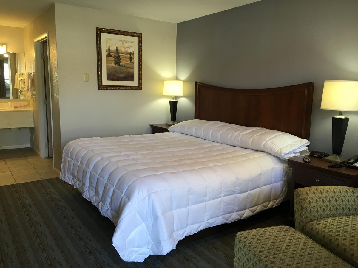 University Inn Cullowhee Exterior photo